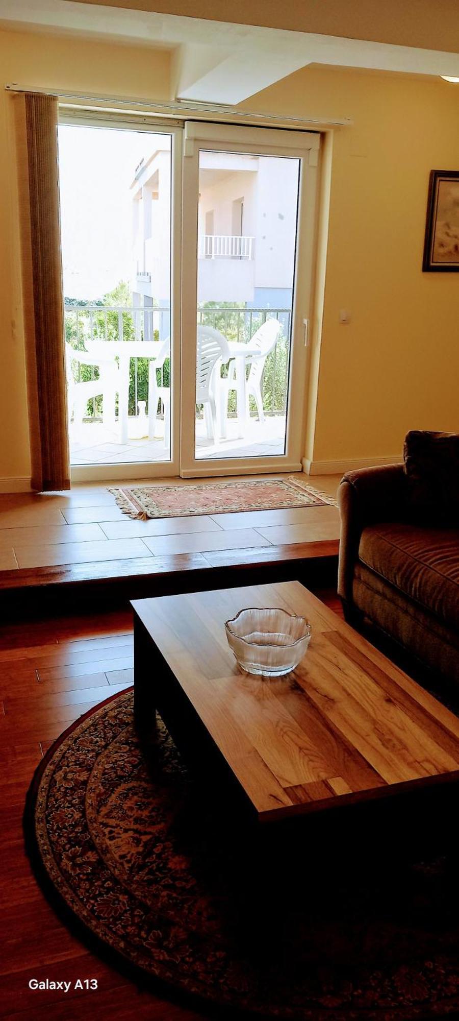 Water View Brand New Apartment, Short Stroll To Beach, Peaceful! Košljun